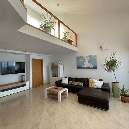 Luce Apartment Kali Ngoại thất bức ảnh